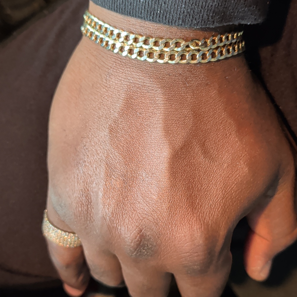 Chic Gold Chain Bracelet (2 Identical)